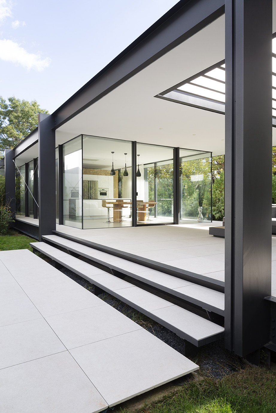 CTN House by Brengues Le Pavec architectes