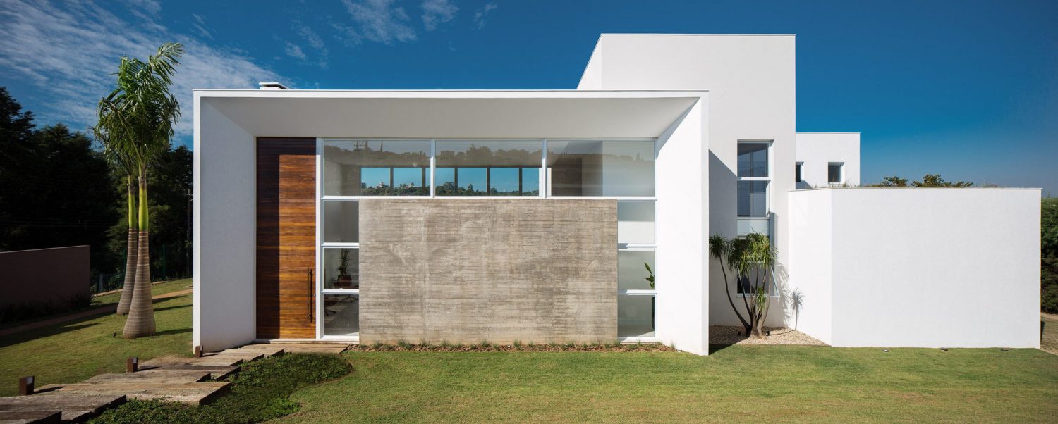 House in the Valley by IDSP Arquitetos