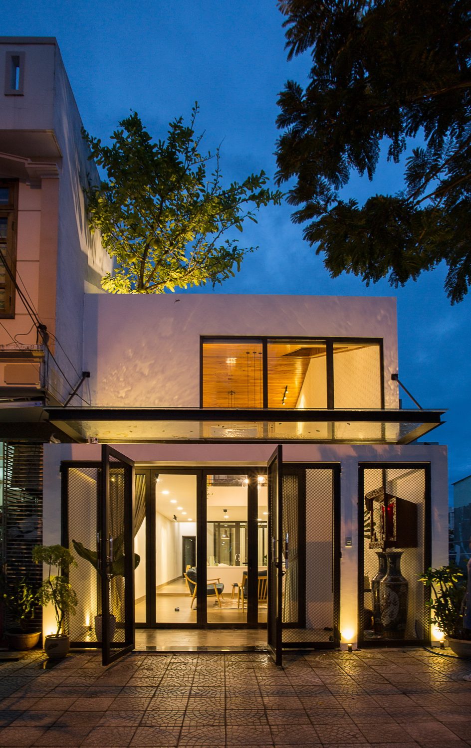 Minimalist House by 85 Design | Wowow Home Magazine