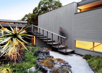 Shoreham House by Tim Spicer Architects