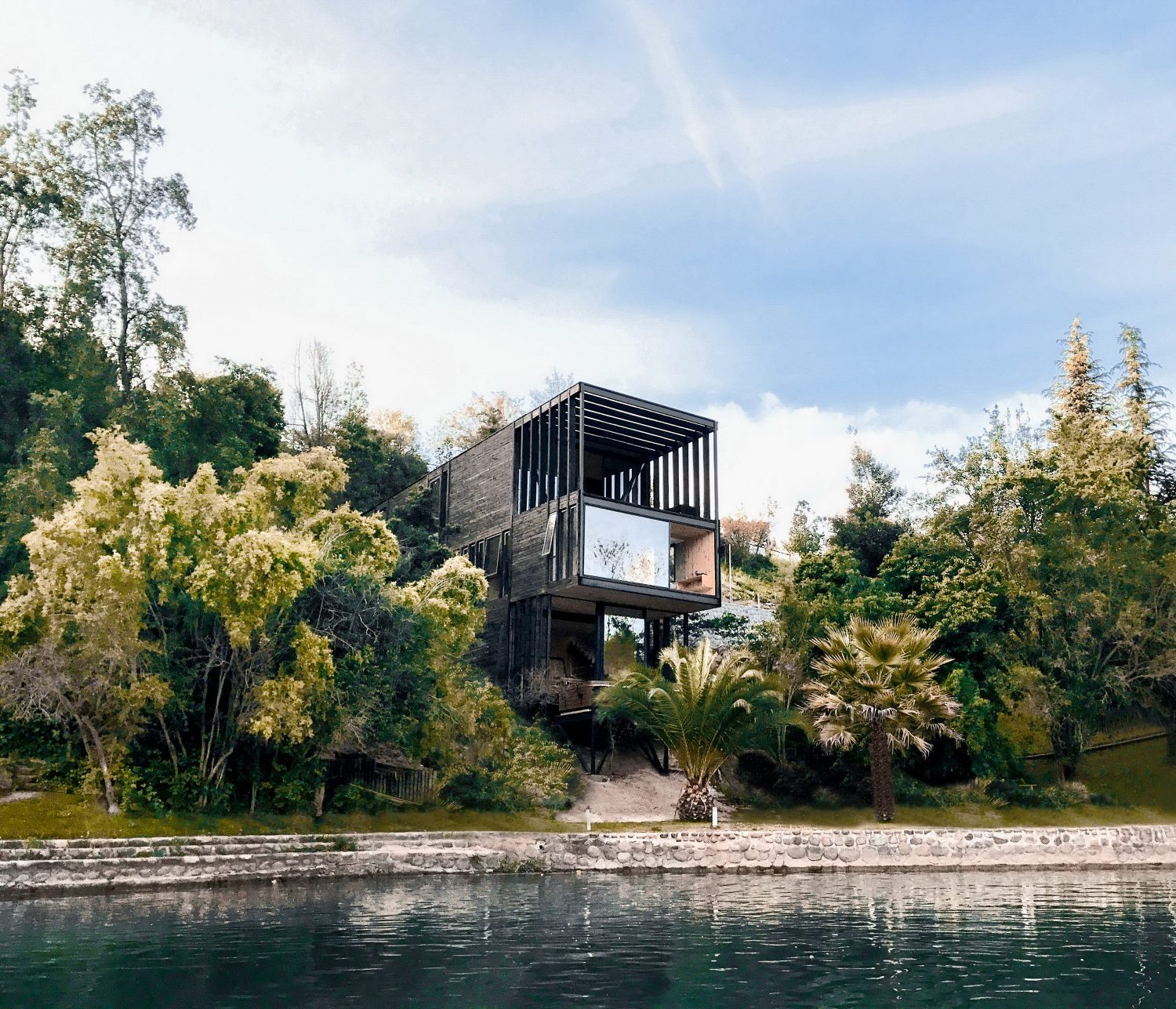 Slope House by Ian Hsü and Gabriel Rudolphy