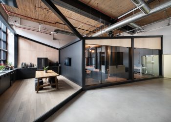ARTJAIL Offices by StudioAC