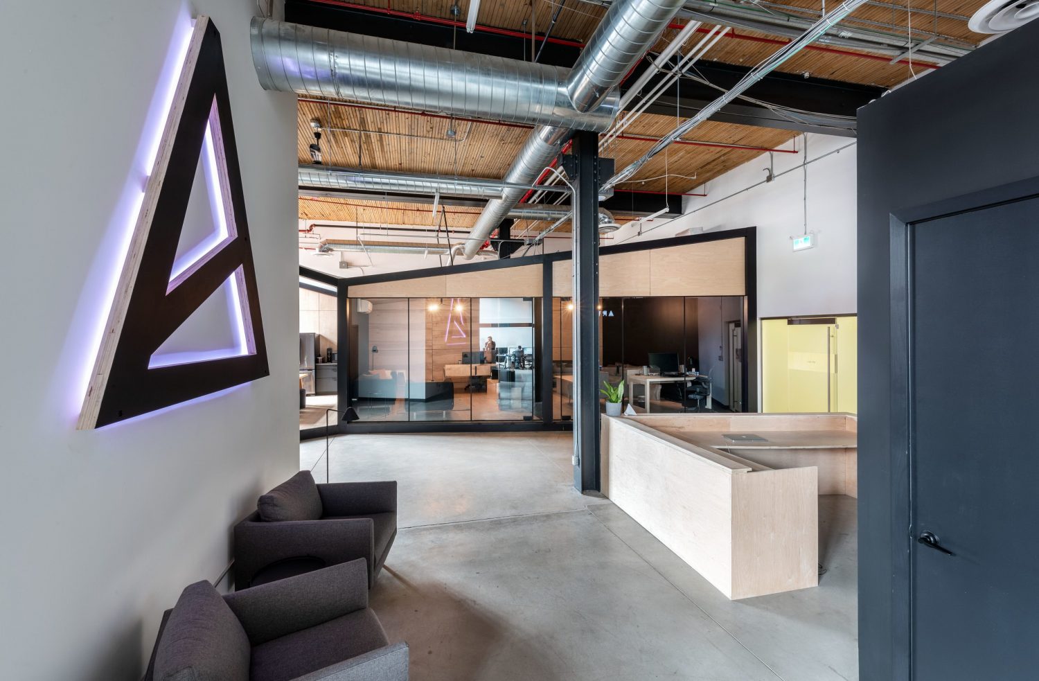 ARTJAIL Offices by StudioAC