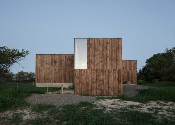 CML House by Ricardo Torrejón and Arturo Chadwick