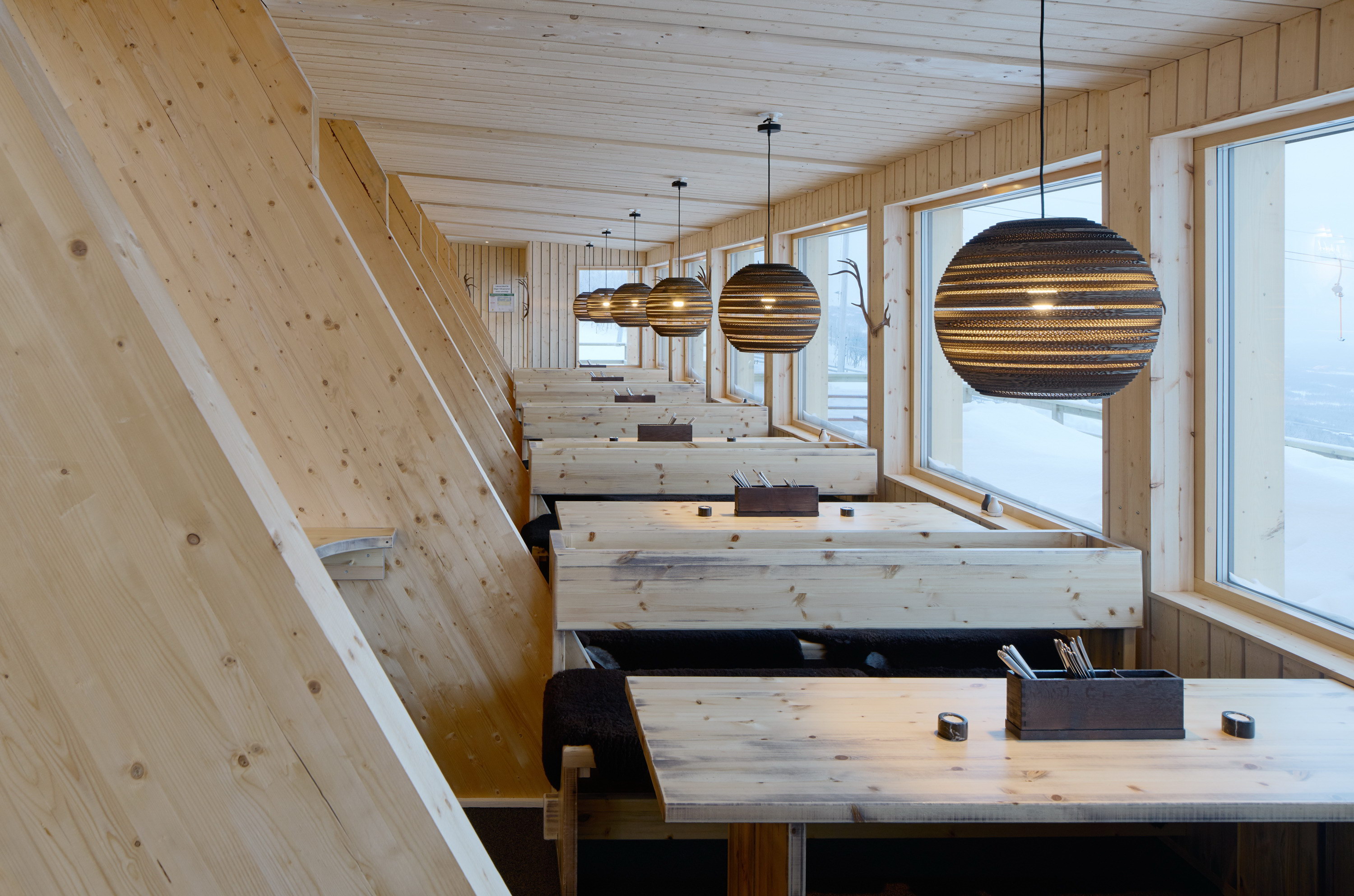 Mountain Restaurant Björk by Murman Arkitekter