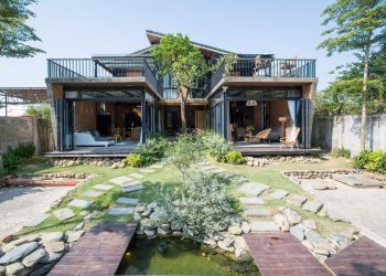 Two Hói’s House by 85 Design