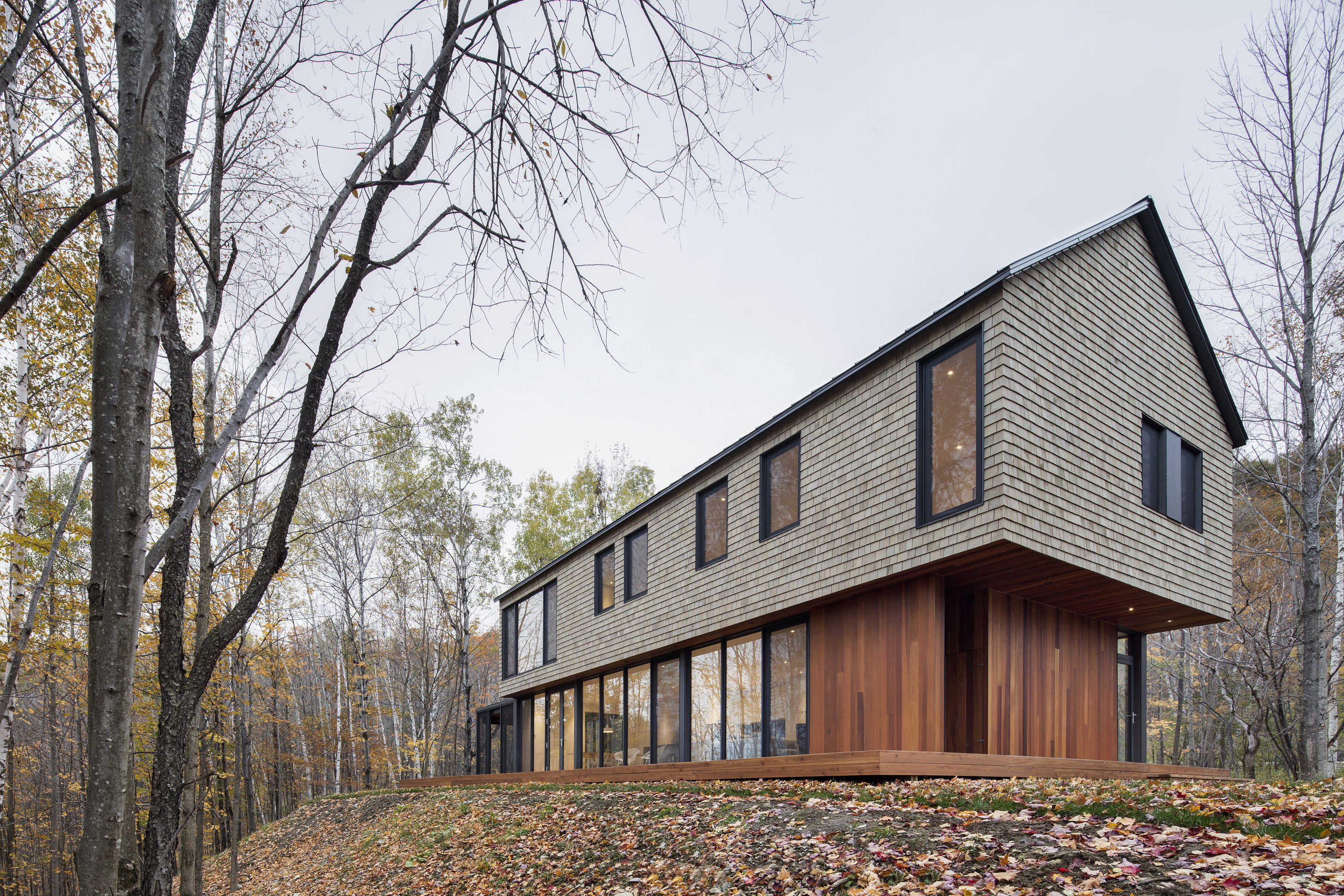 KL House by Bourgeois / Lechasseur architectes