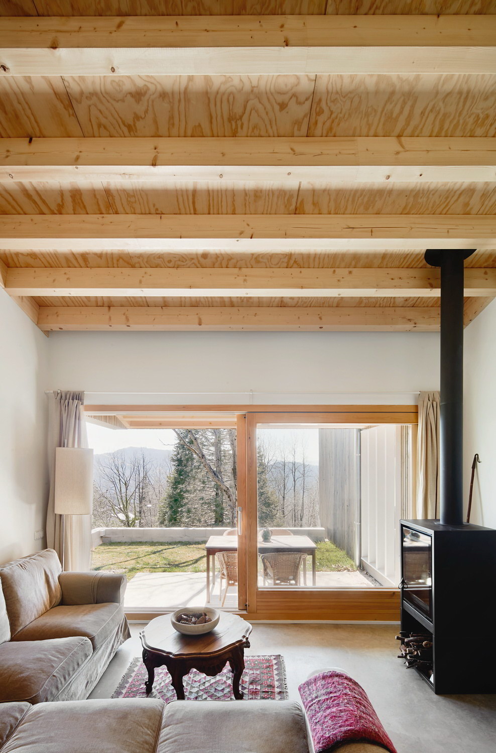 Prefab Cottage in the Pyrenees by Mogas Arquitectes
