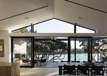Herne Bay Hideaway by Lloyd Hartley Architects