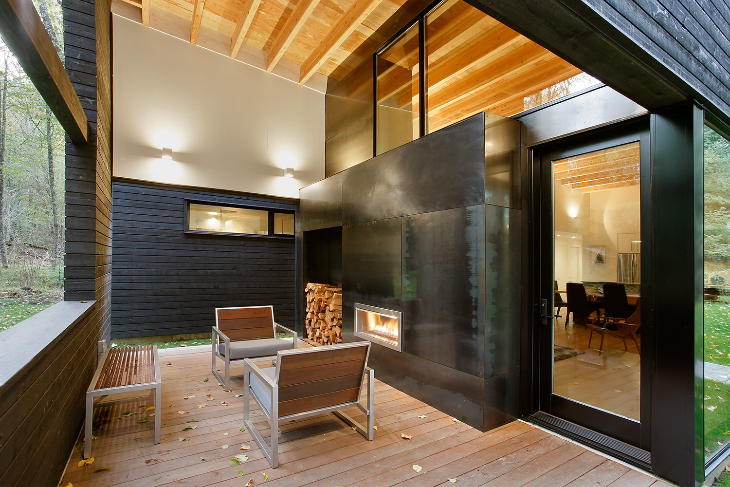 Courtyard House on a River by Robert Hutchison Architecture