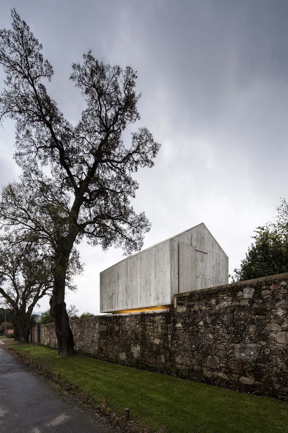 The Dovecote by AZO. Sequeira Arquitectos Associados