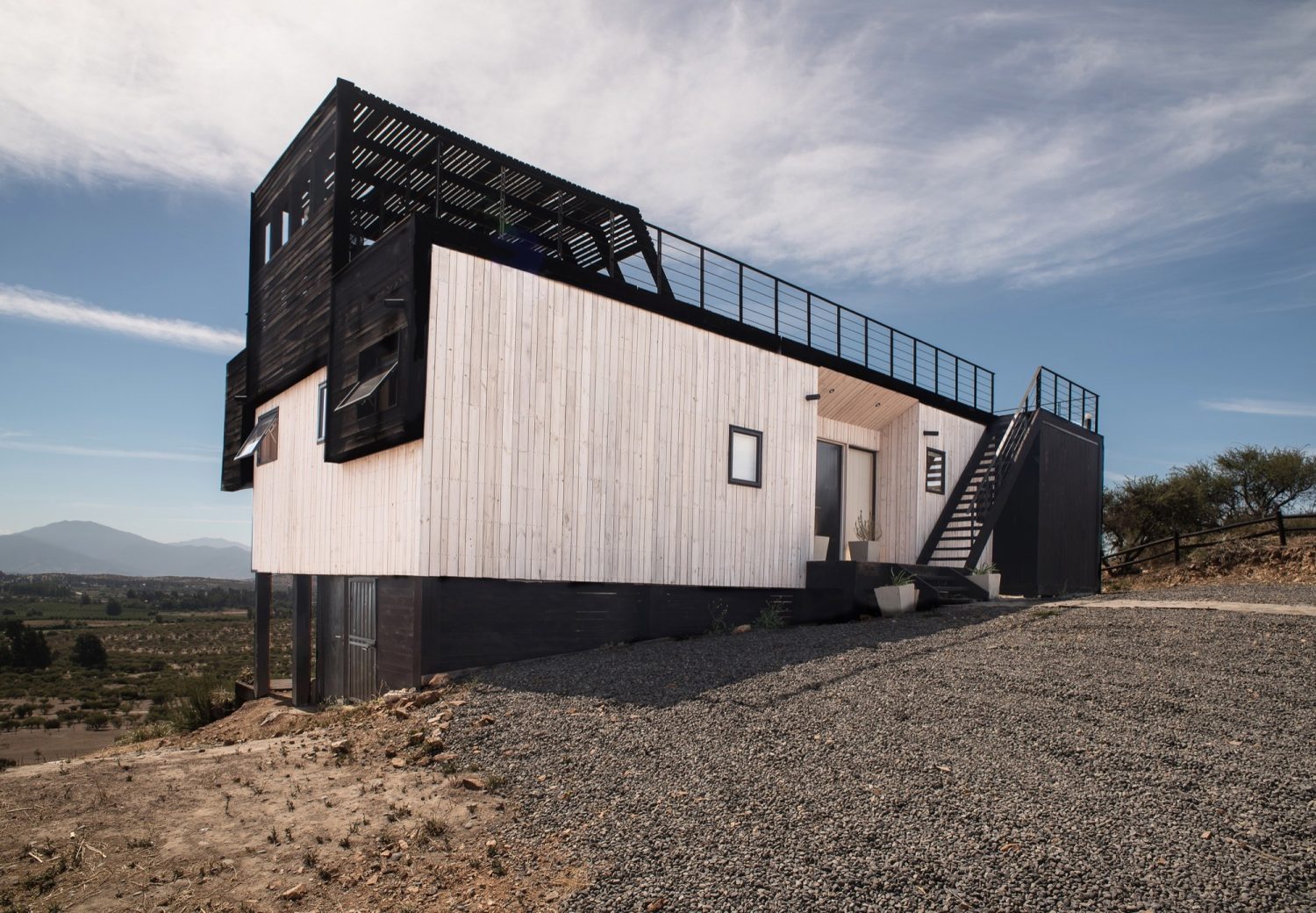 The Folding House by B+V Arquitectos