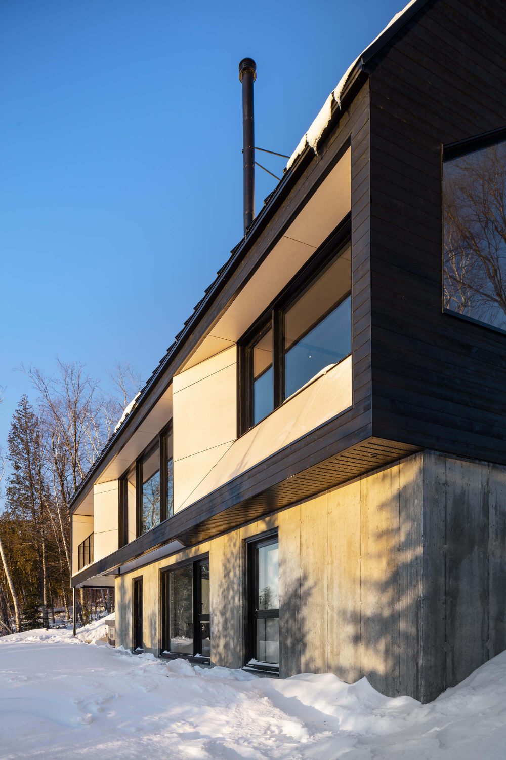 Cabin A by Bourgeois / Lechasseur architectes