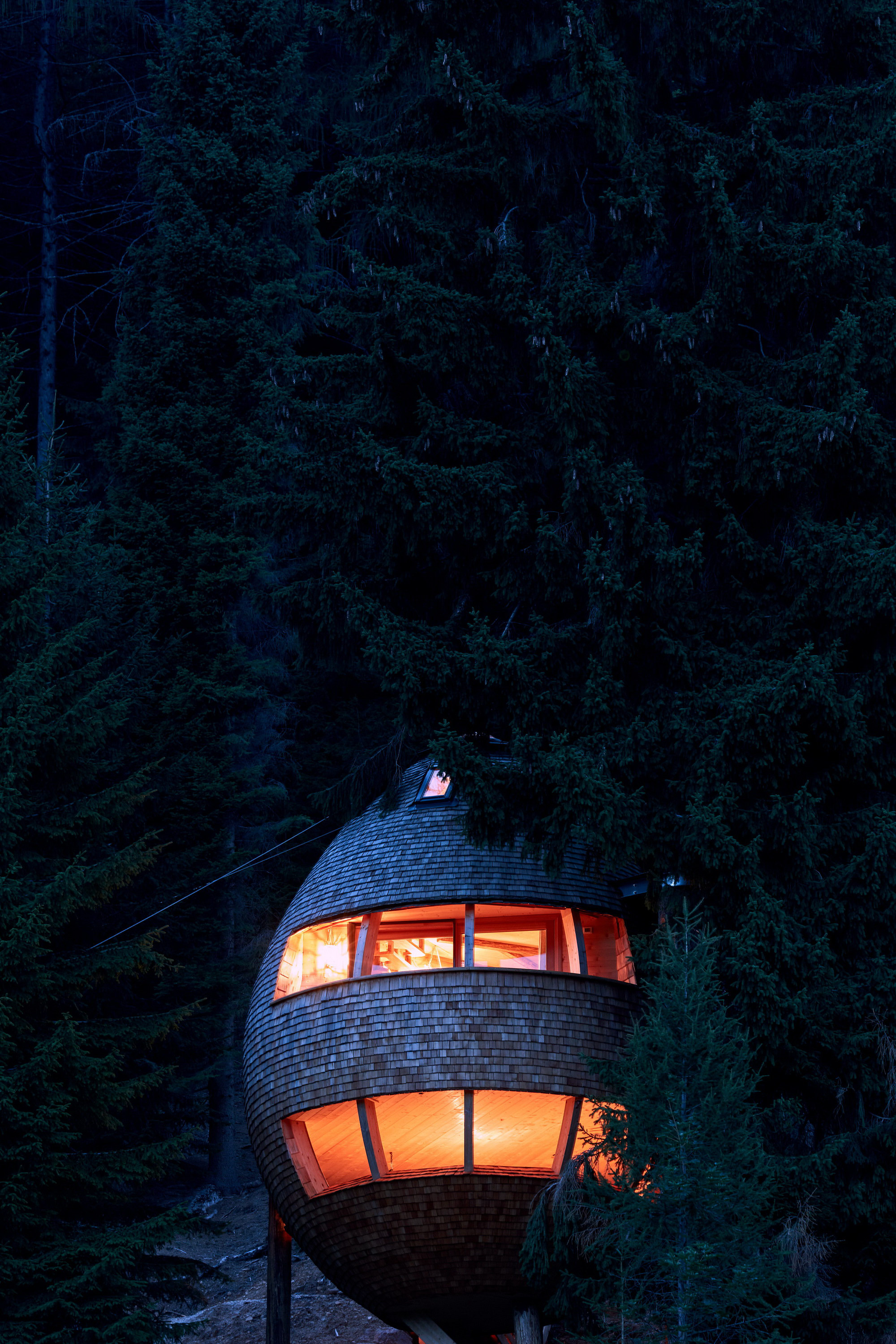 Pigna | Egg-Shaped Treehouses by Architetto Beltrame Claudio