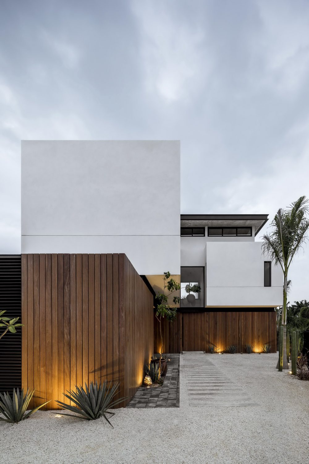Romantic House by TAFF Arquitectos