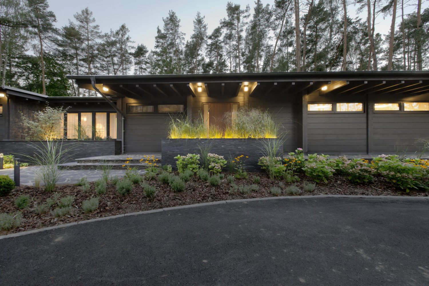 Residence RR | Finnish Honka Log House by monom