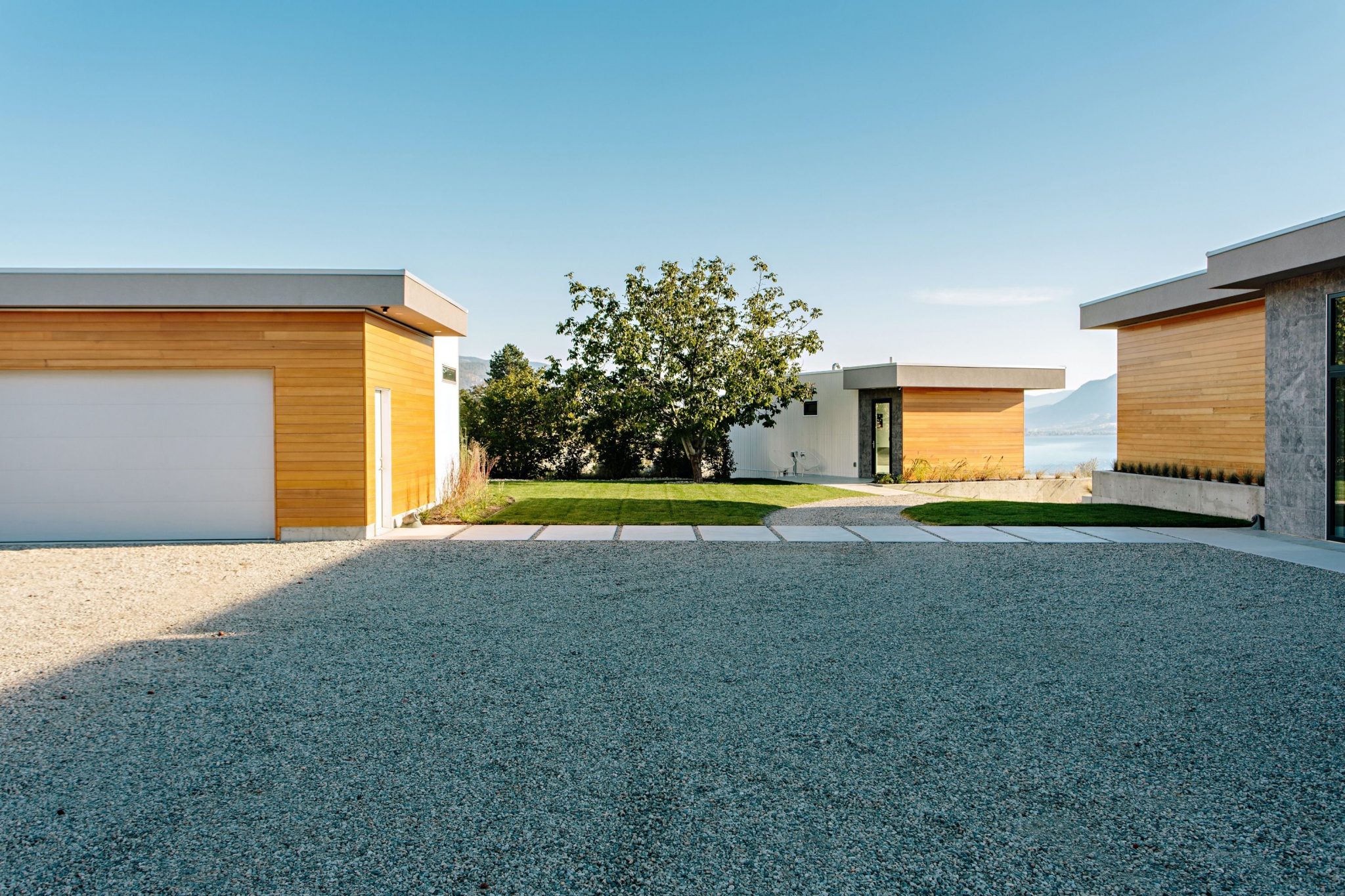 Flying Leap Residence and Studio by Ritchie Custom Homes | Wowow Home ...