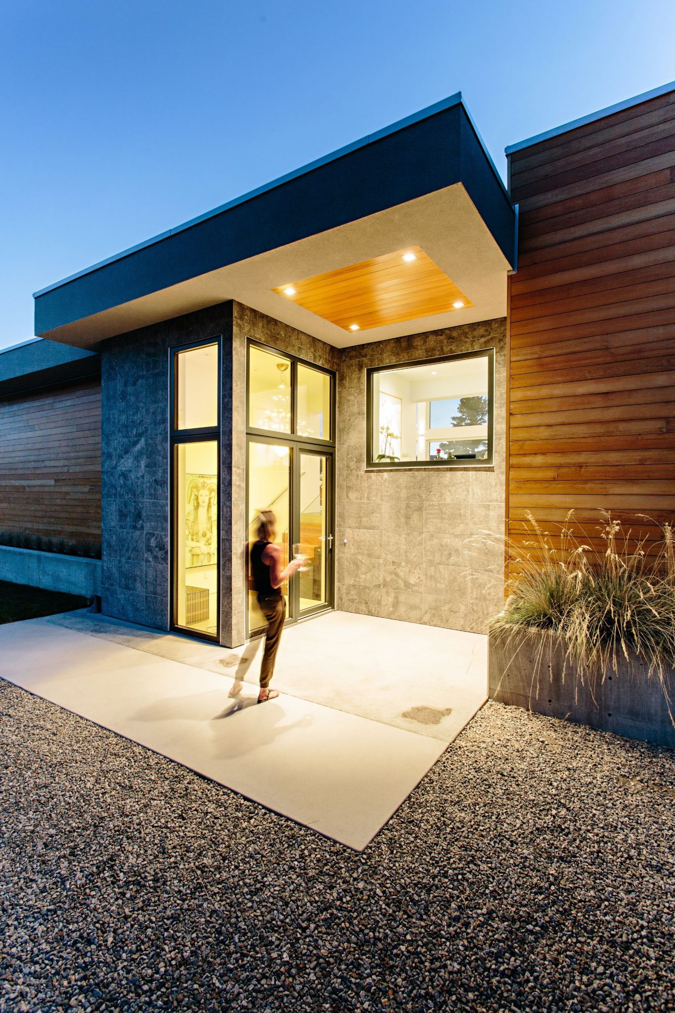 Flying Leap Residence and Studio by Ritchie Custom Homes | Wowow Home ...