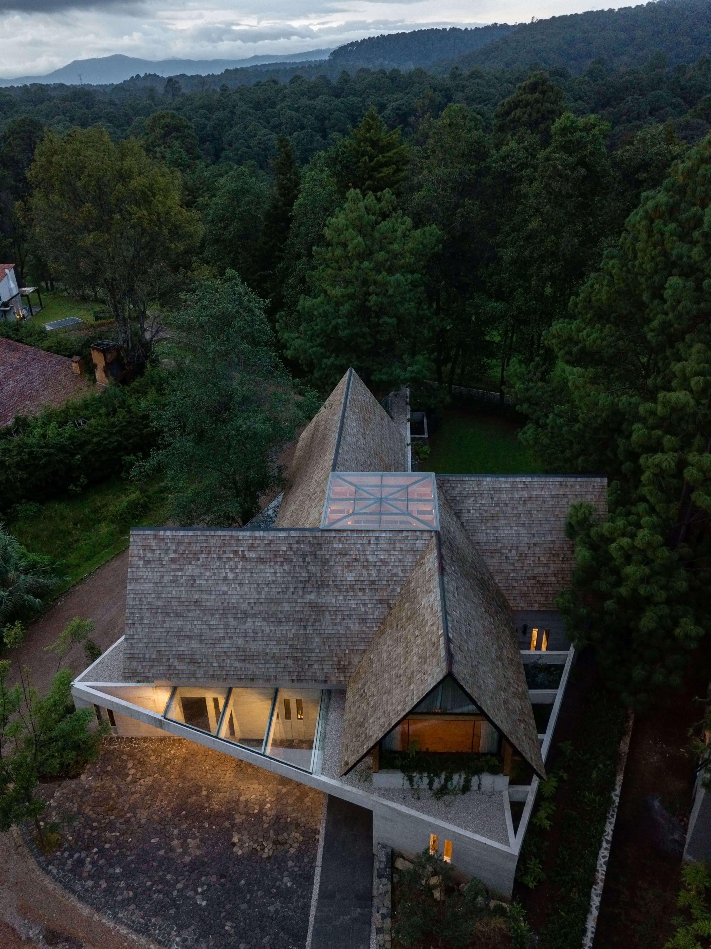 CRA House by Estudio MMX