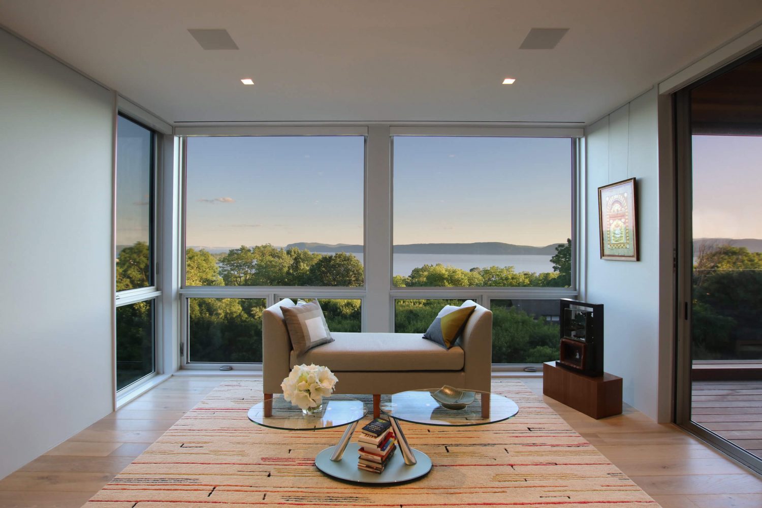 Hudson River House by Resolution: 4 Architecture