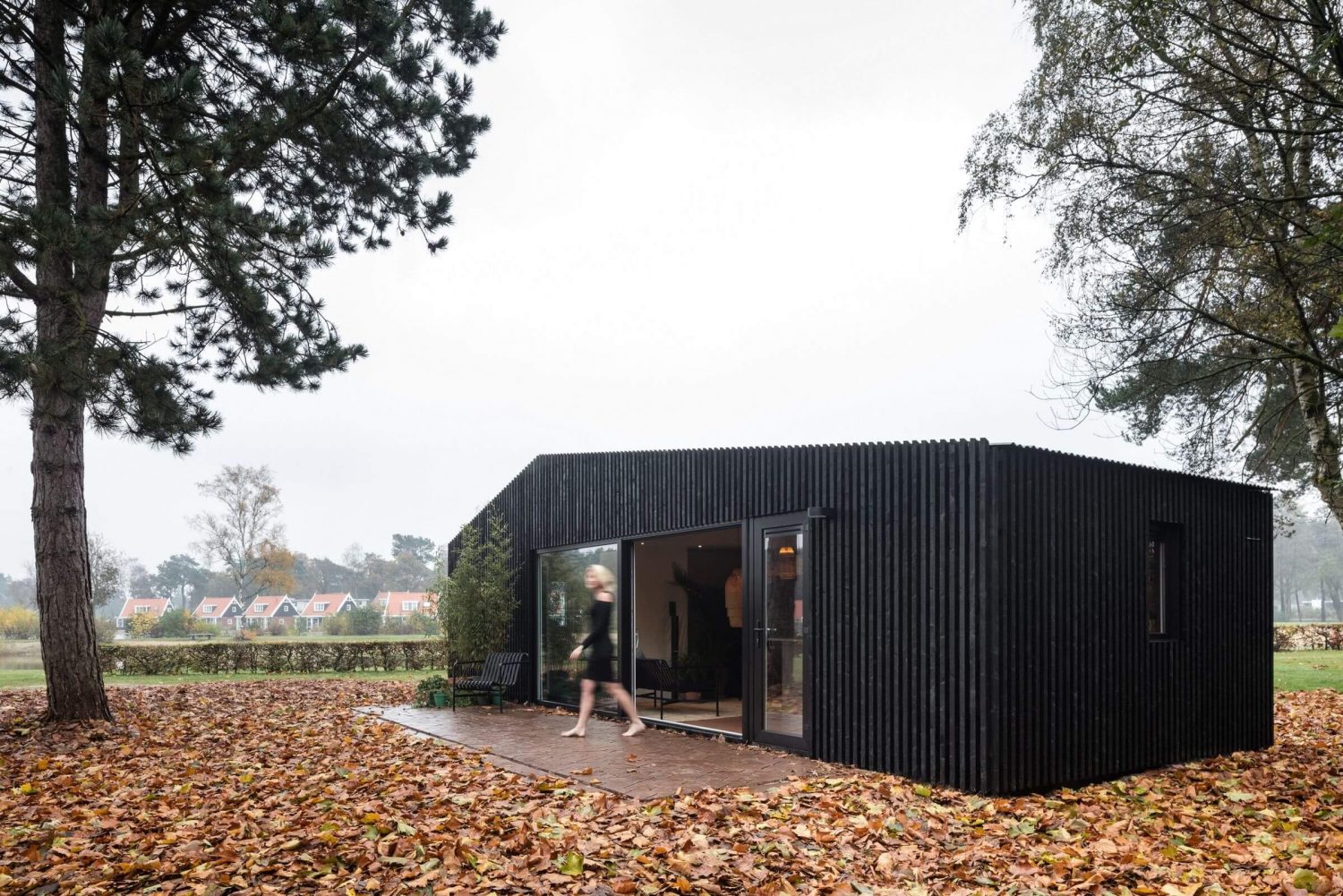 Buitenhuis by Chris Collaris Architects and Dutch Invertuals