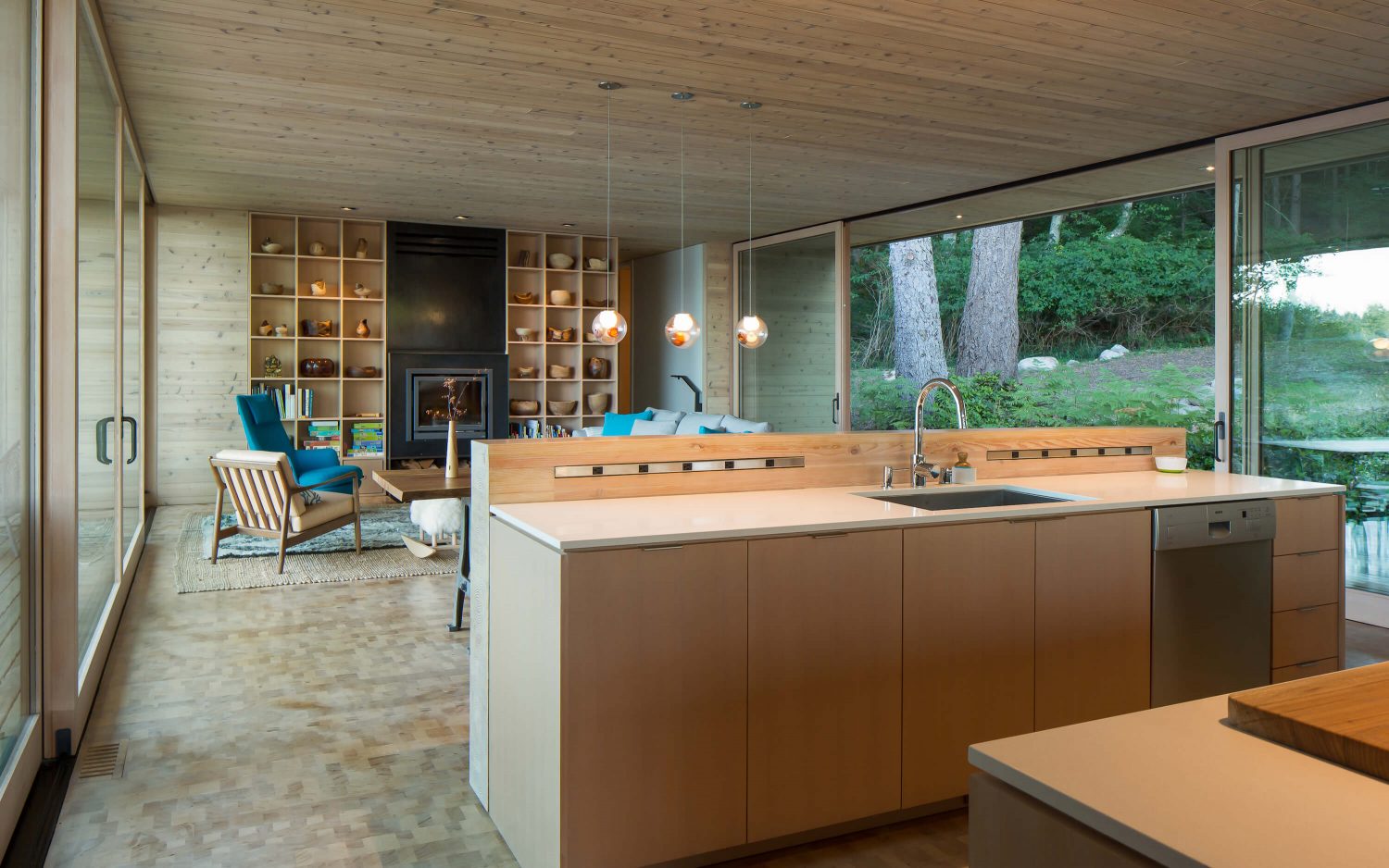 Lone Madrone by Heliotrope Architects