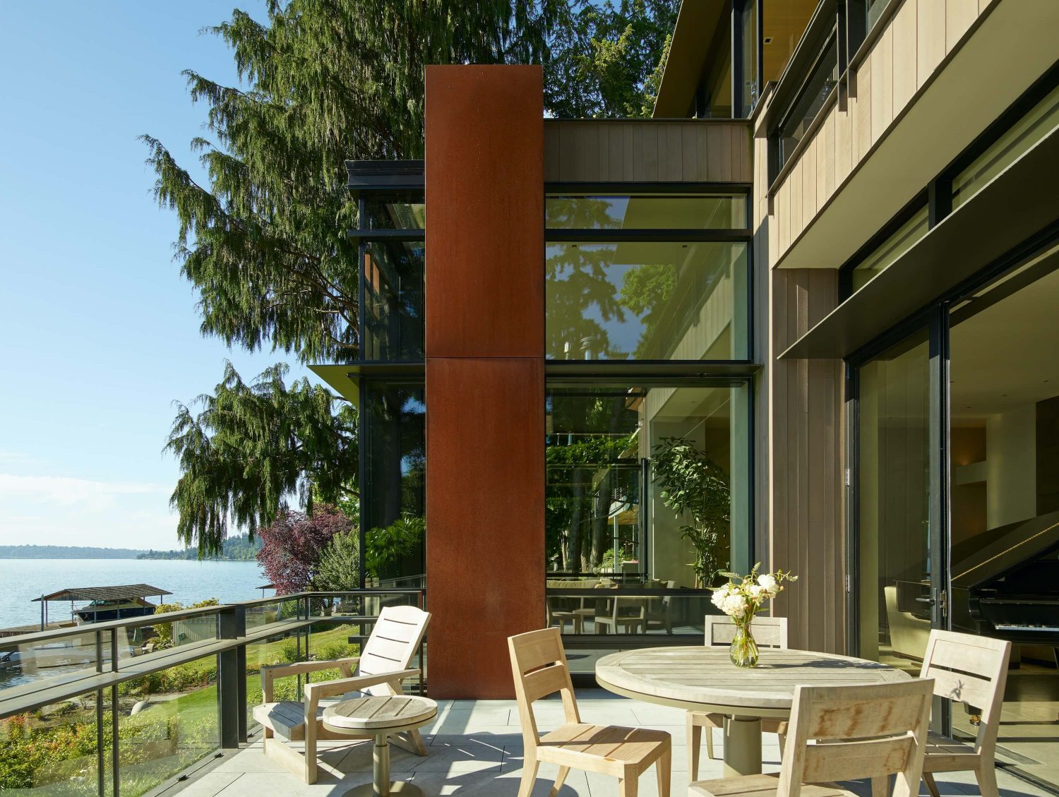 Lakeside Residence by Graham Baba Architects