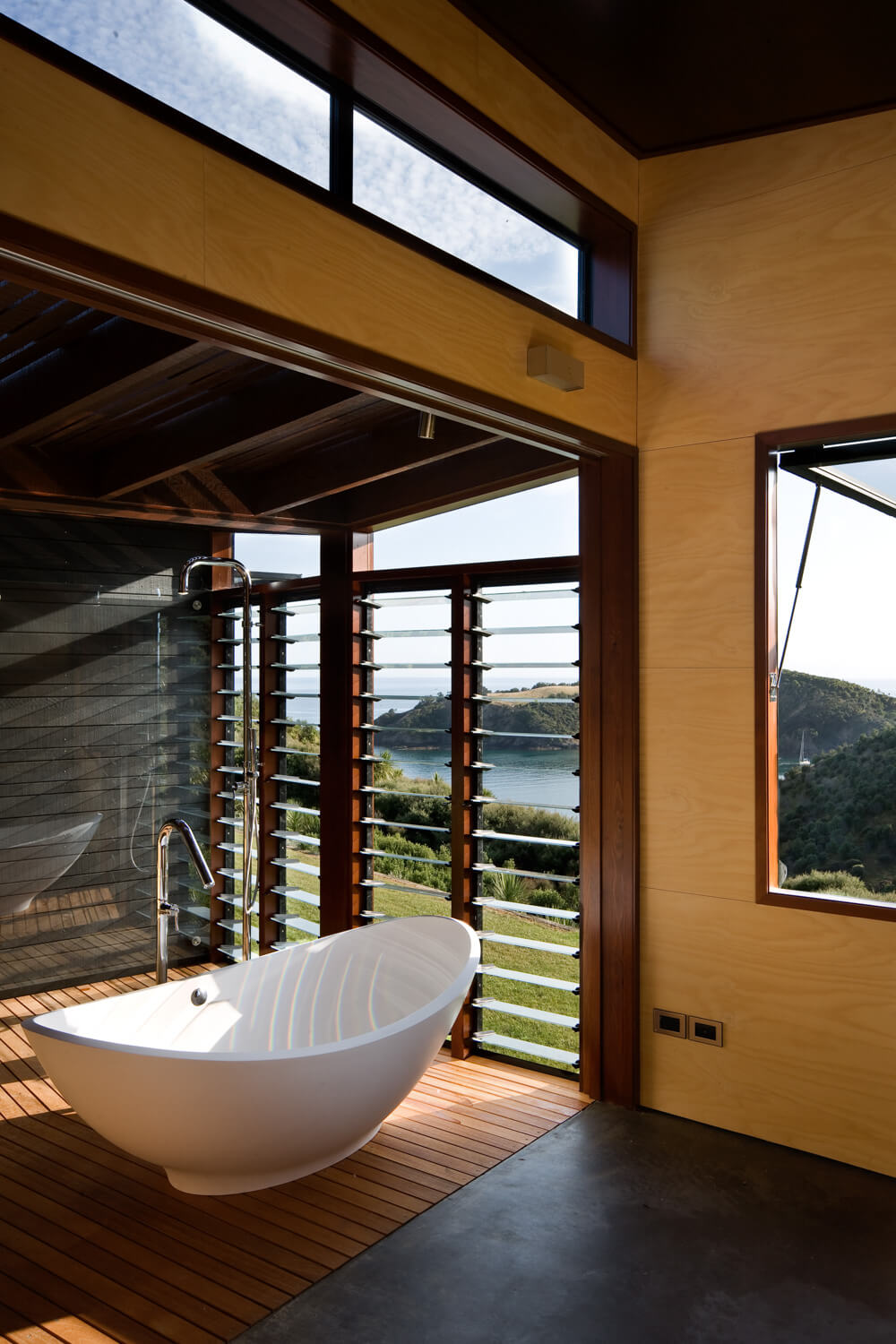 Owhanake Bay House by Strachan Group Architects