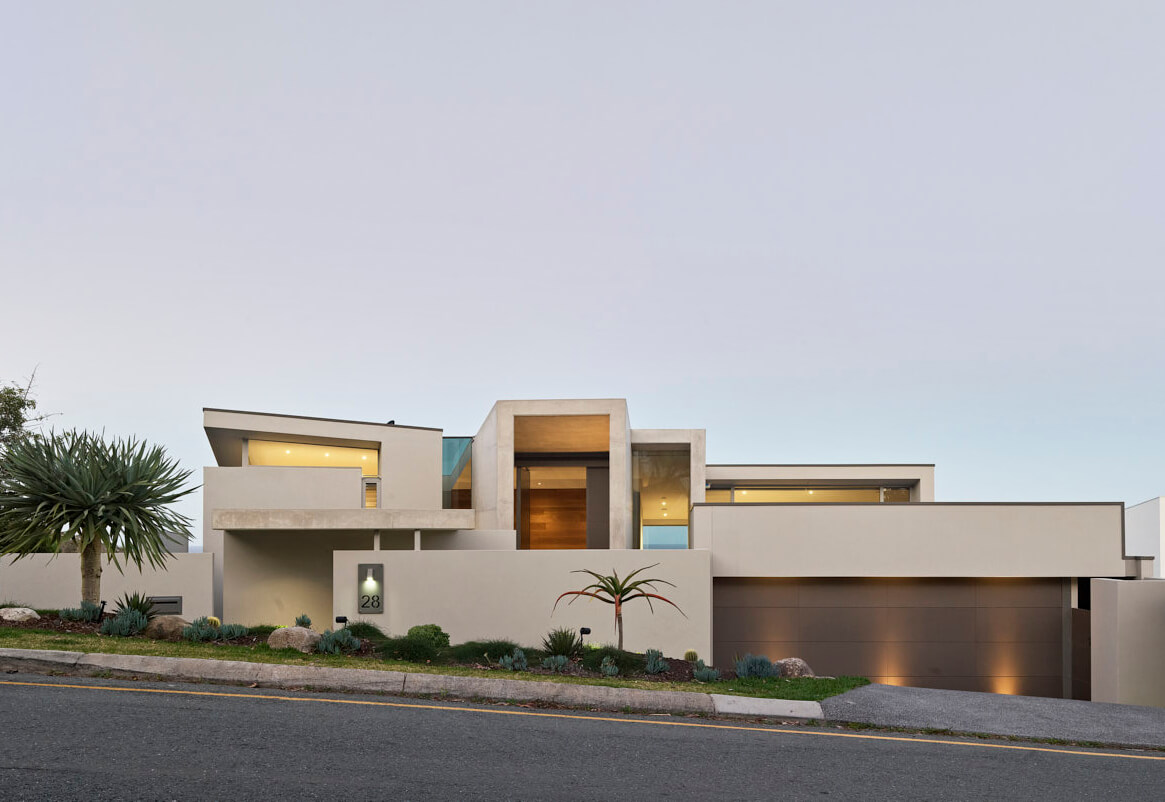 McAnally Residence by Gavin Maddock Design Studio