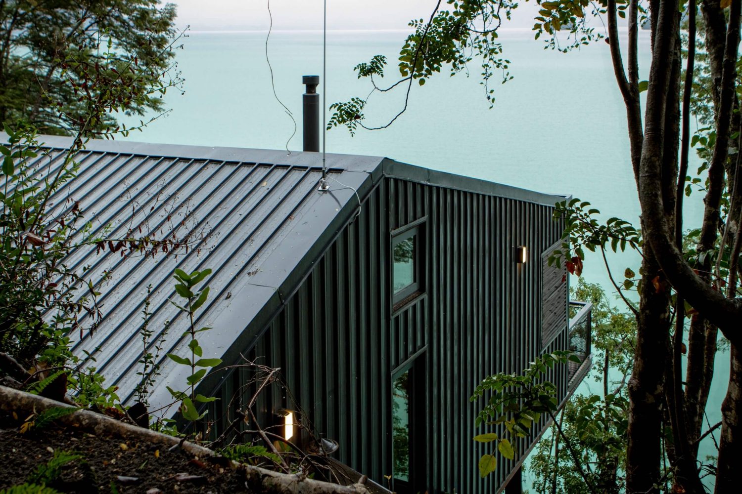 House on Todos Los Santos Lake by Apio Arquitectos